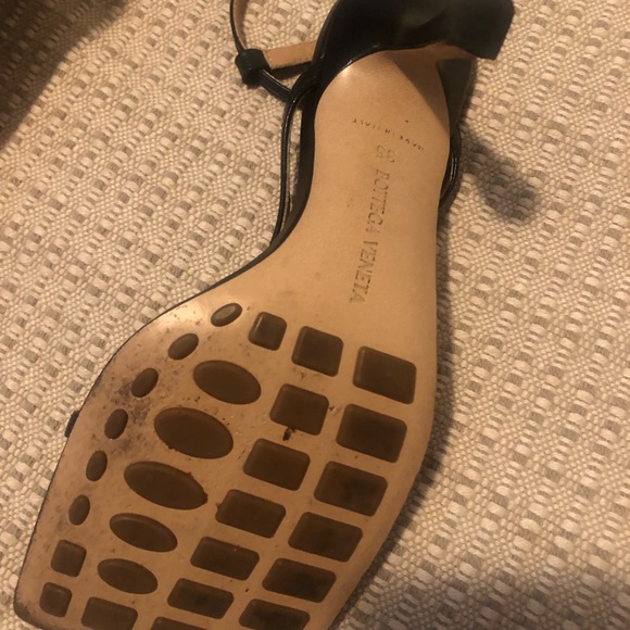 Bottega Veneta Stretch Leather Strappy Sandals - Picture 4 of 9